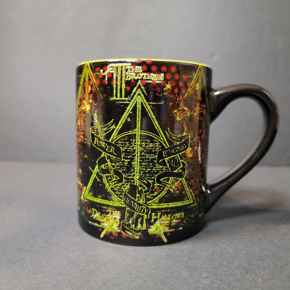 Harry Potter "Deathly Hallows" 14 oz Ceramic Mug – Silver Buffalo 2017 – Black &
